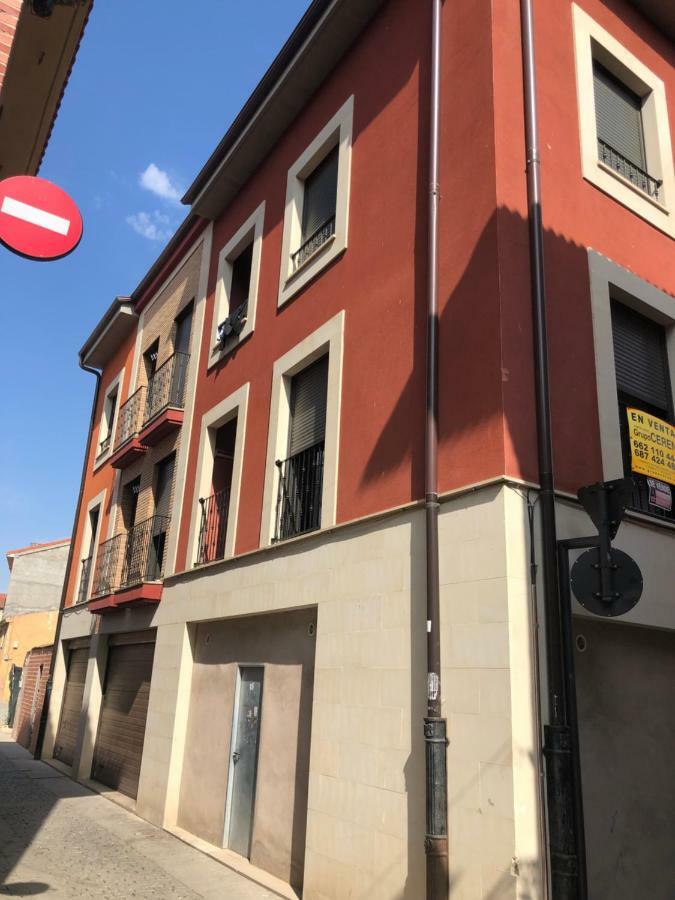 Apartment Duplex 4 *